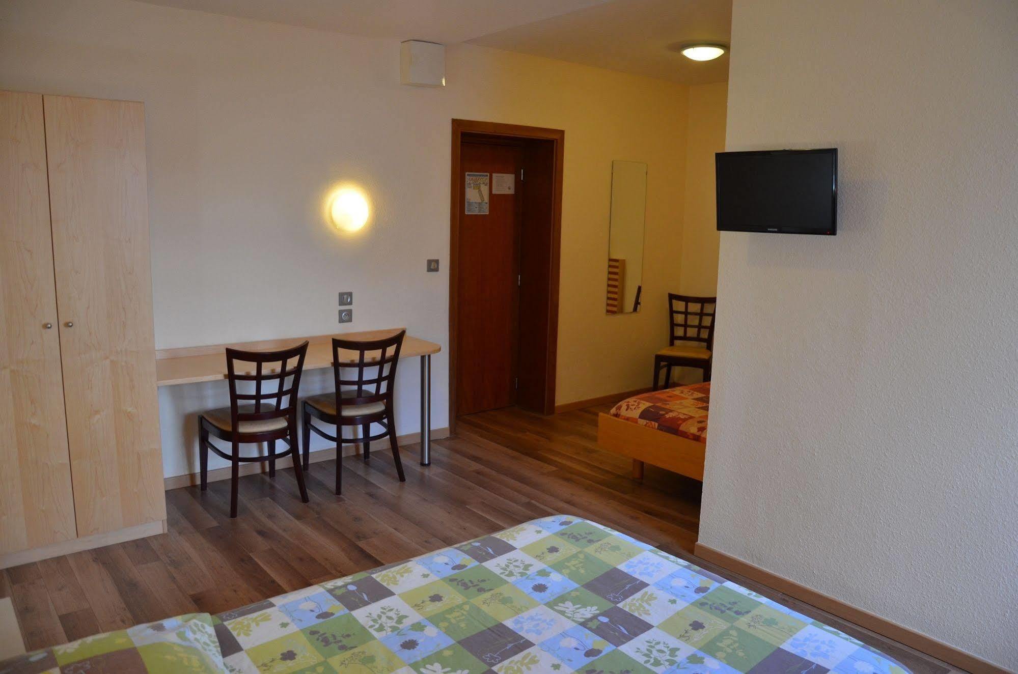 Отель Ibis Styles Strasbourg Centre Republique Экстерьер фото