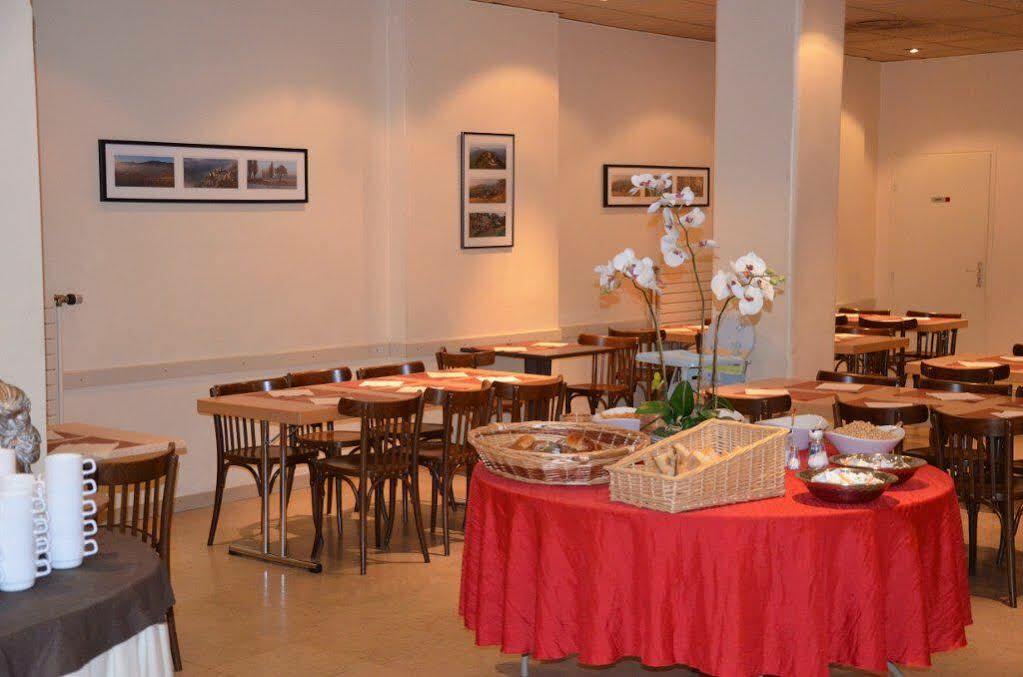 Отель Ibis Styles Strasbourg Centre Republique Экстерьер фото